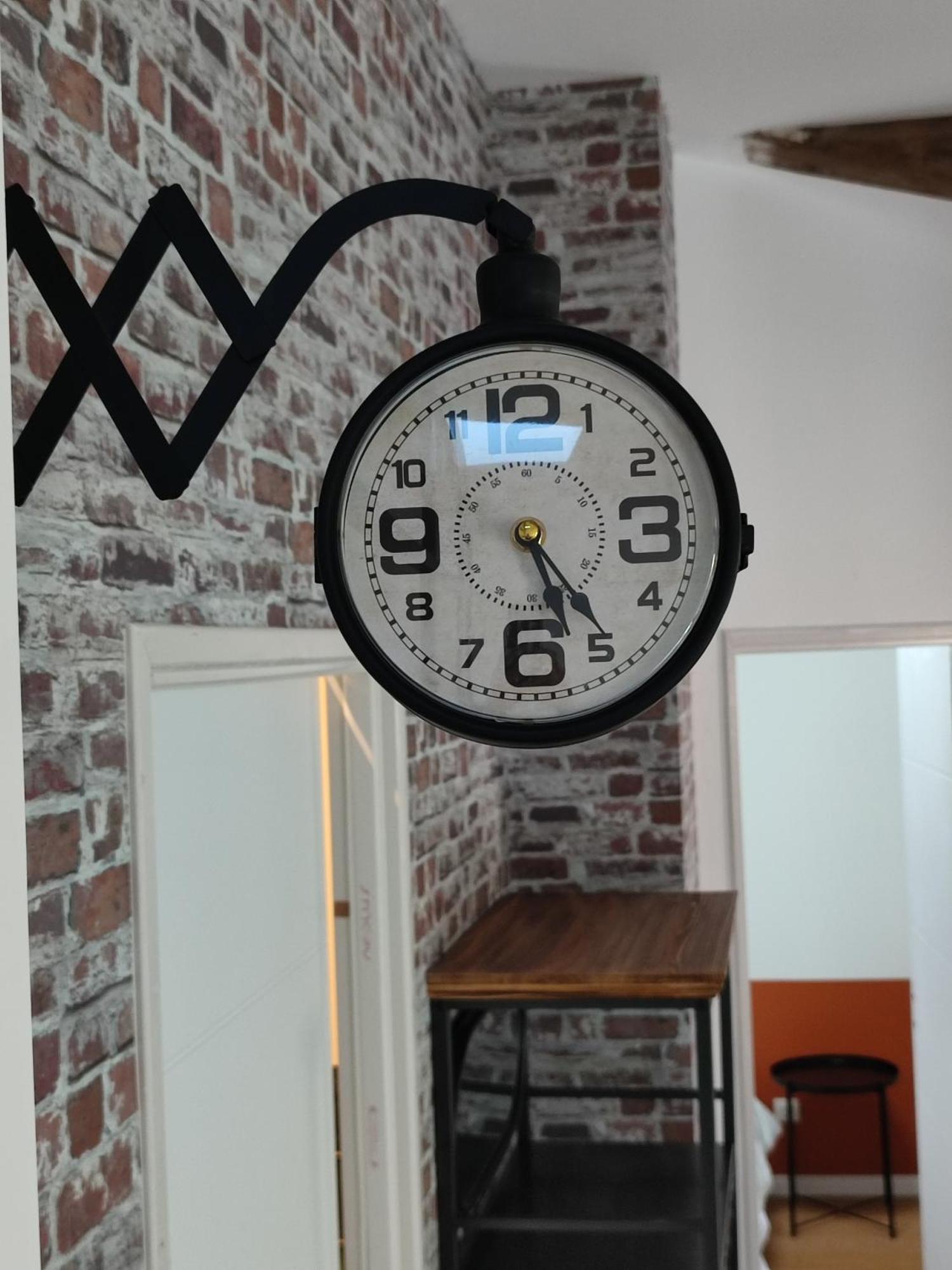 Le Petit 1881 Apartment Ampuis Екстериор снимка